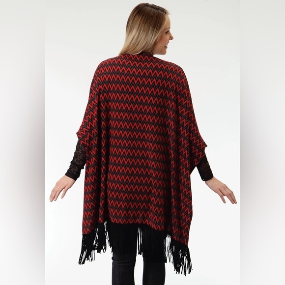 Roper WOMENS RED AND BLUE CHEVRON PRINT PONCHO Size XL NEW! - Picture 3 of 6